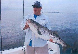 RRoland 46 inch C&R 062011-2 RRoland 46 inch CR 062011 2 300x211 2011 Striper Cup Photos