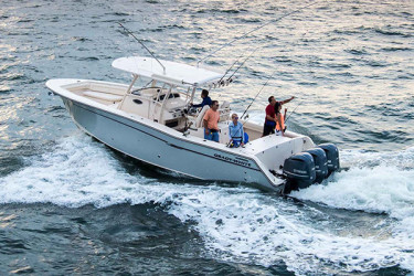 Grady-White’s Canyon 336 is a tough saltwater performer with first-class fishing features.