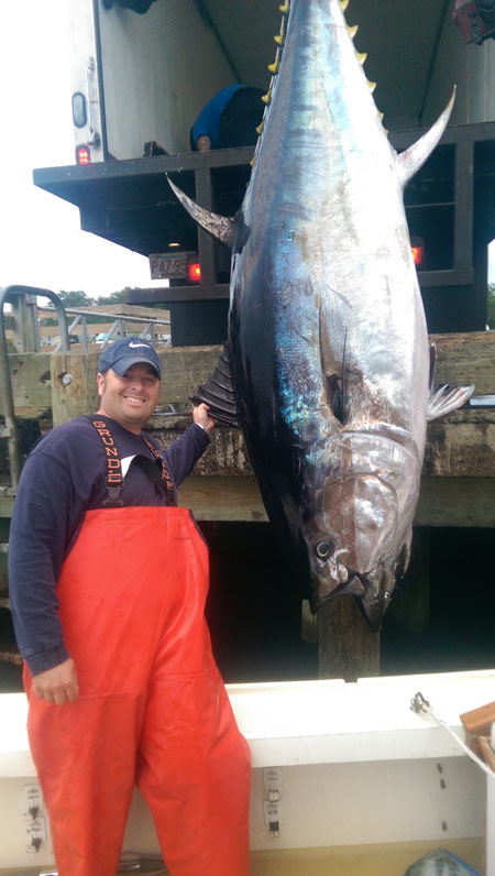 Massachusetts Fishing Report  September 18, 2014 - On The Water