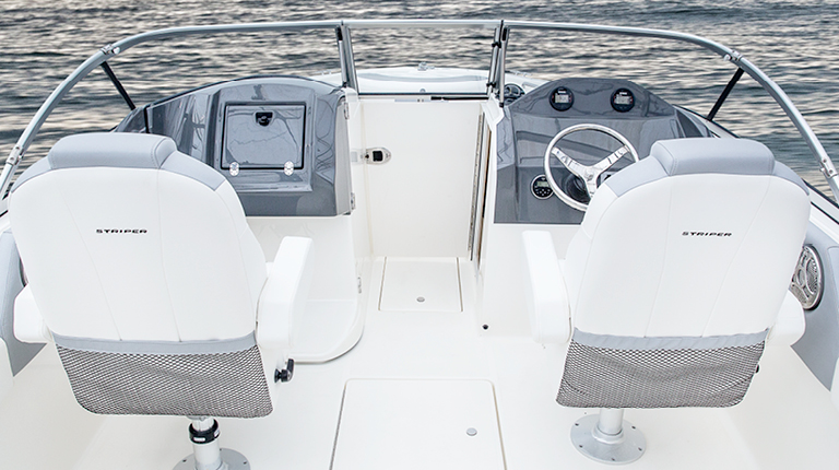 Striper Boats Introduces New 200 Dual Console On The Water